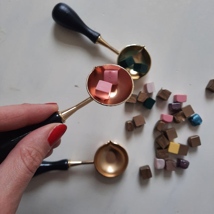 Wax Melting spoon with black handle - THE LITTLE BLUE BRUSH