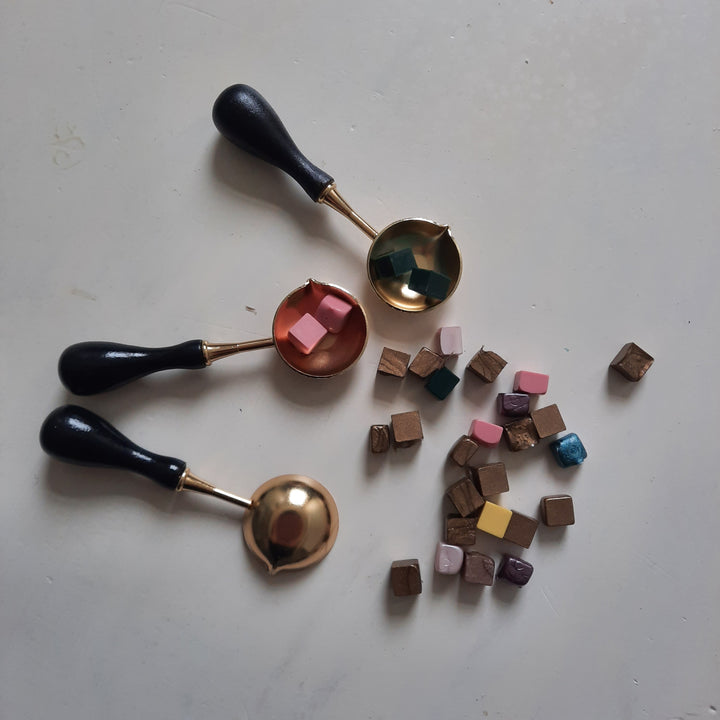 Wax Melting spoon with black handle - THE LITTLE BLUE BRUSH