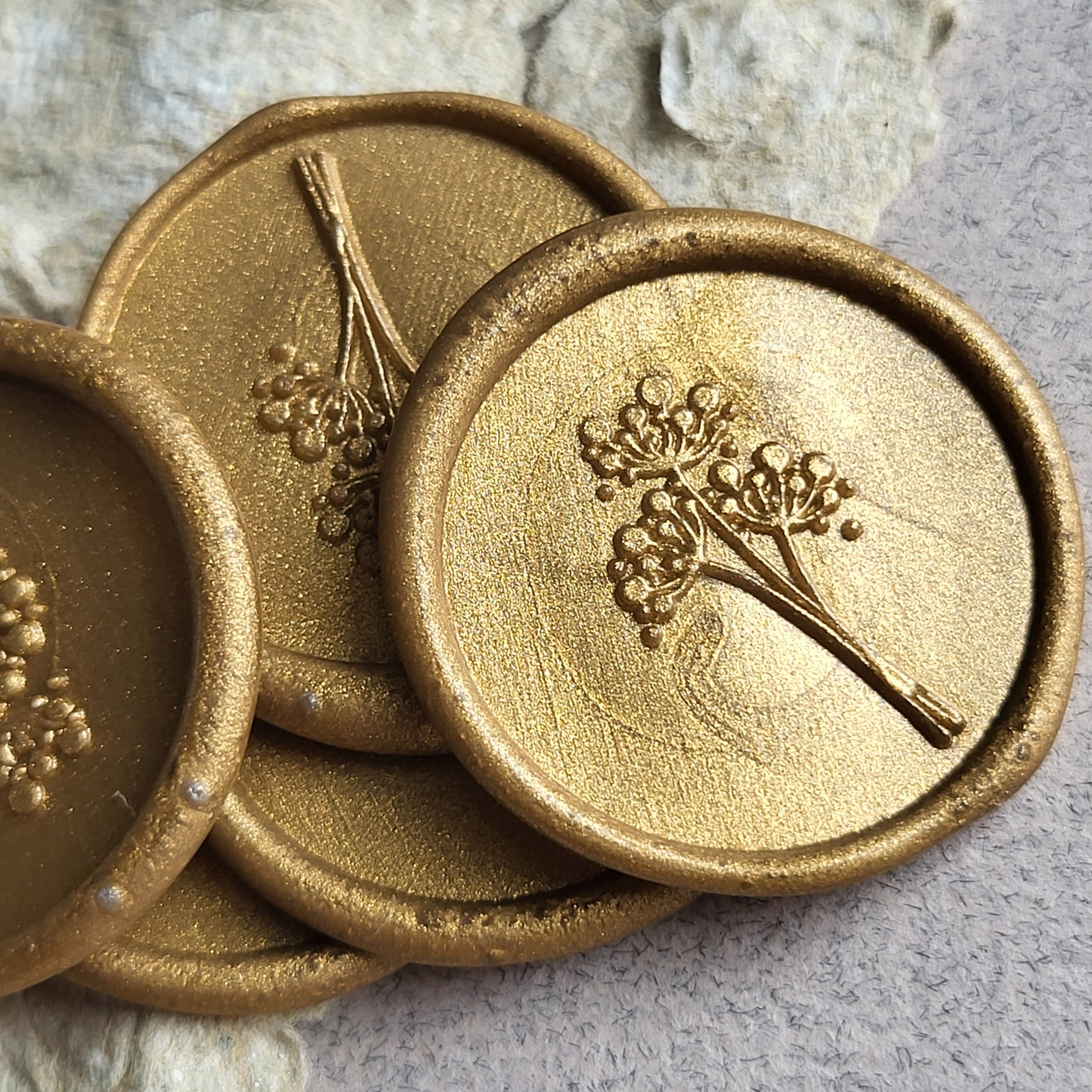 UNIQOOO 3D Bow Wax Seal Stickers - 50 Pcs Self-Adhesive Metallic Gold Seals For Wedding Invitations & Gift Wrapping