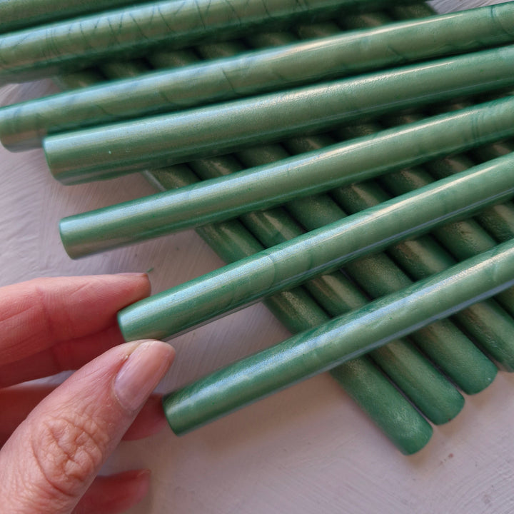 Lyndhurst & Windsor Traditional Green Bank of England Sealing Wax - THE LITTLE BLUE BRUSH LONDON