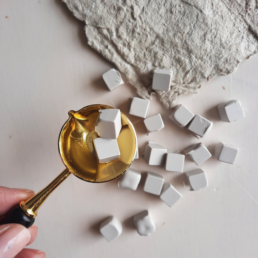 Sealing Wax Beads- Cultra Cool Grey - THE LITTLE BLUE BRUSH  