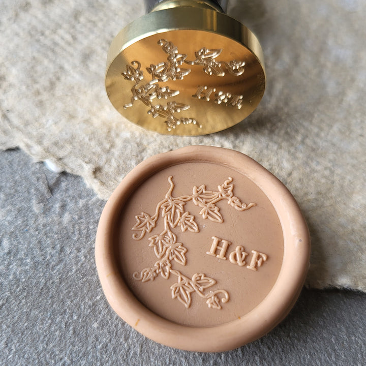 'Ivy' Monogram Wax Seals - THE LITTLE BLUE BRUSH LONDON